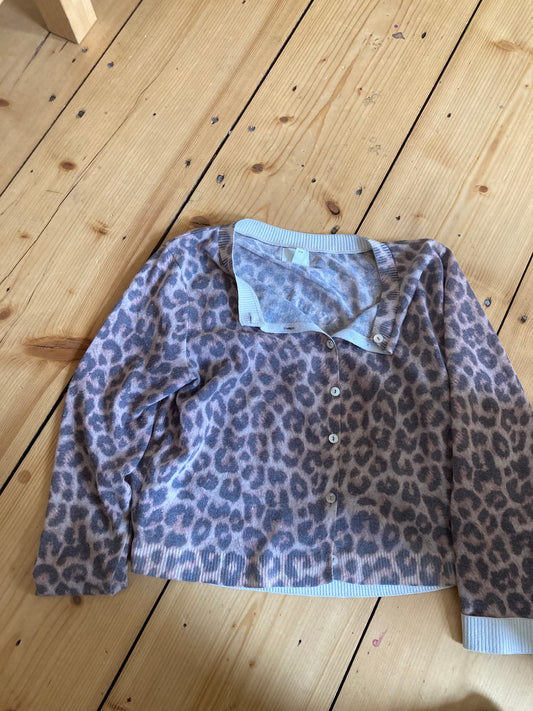 NO DISCUSSION BUTTON UP CARDIGAN