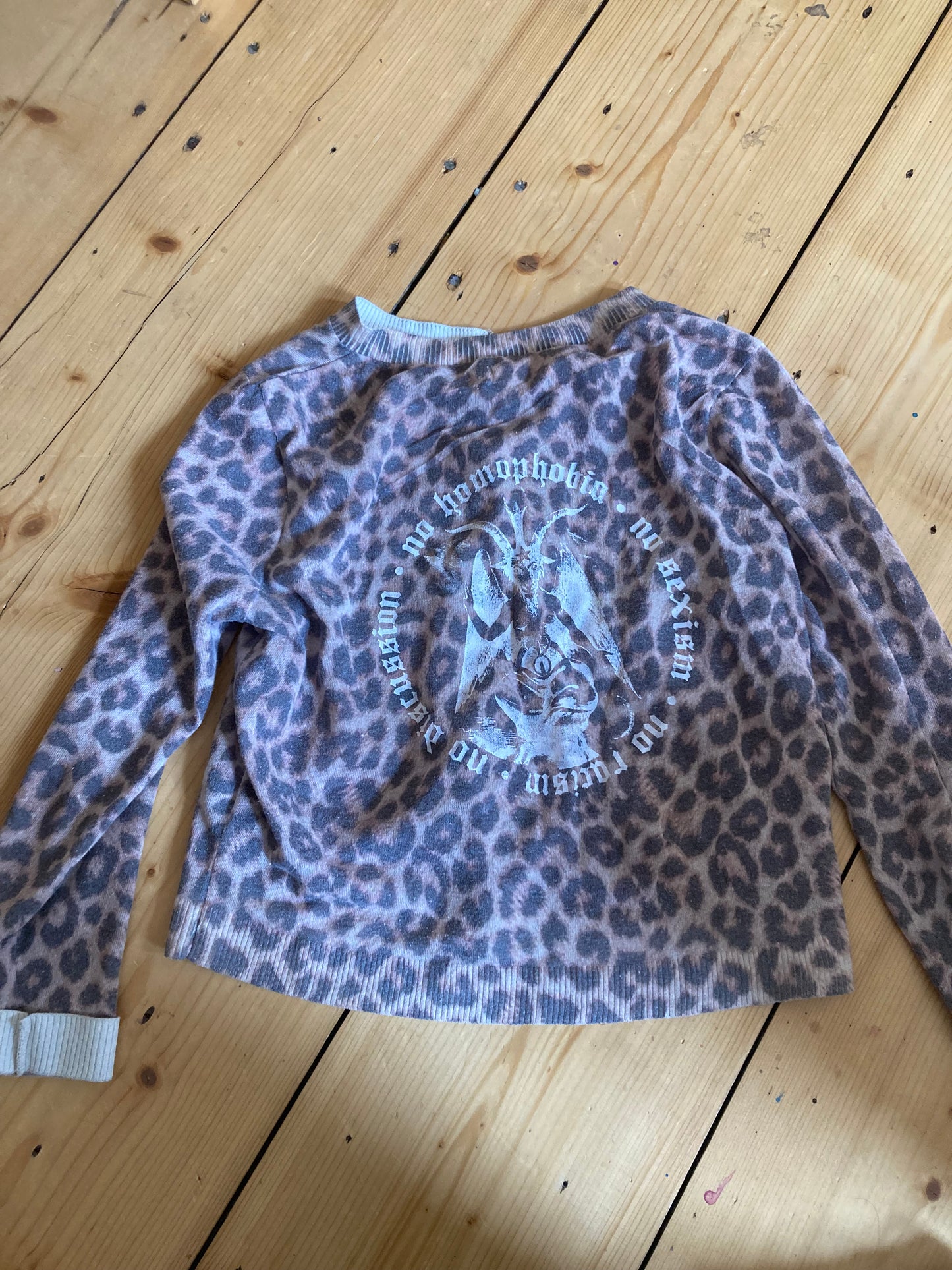 NO DISCUSSION BUTTON UP CARDIGAN
