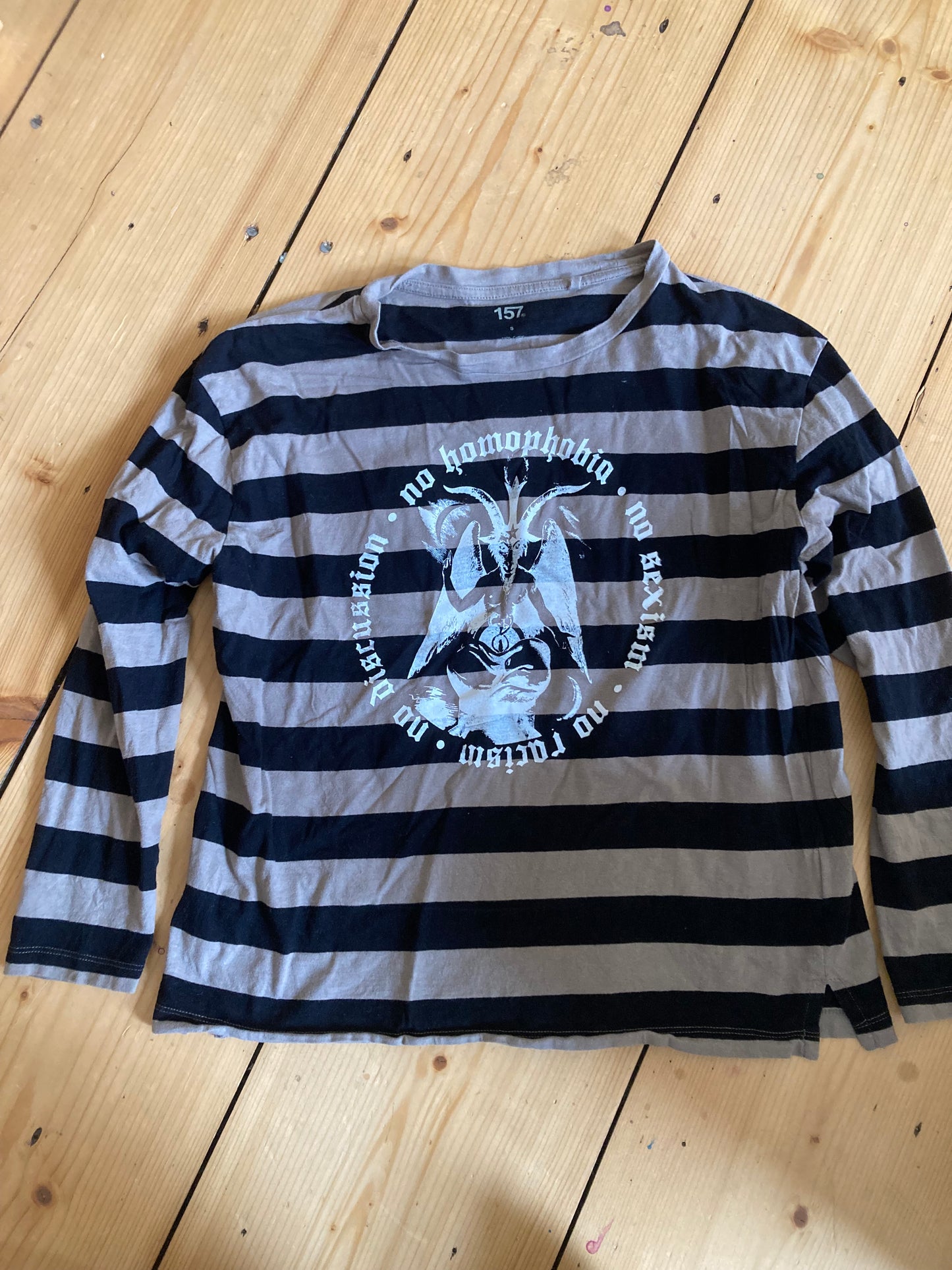 NO HOMOPHOBIA LONGSLEEVE